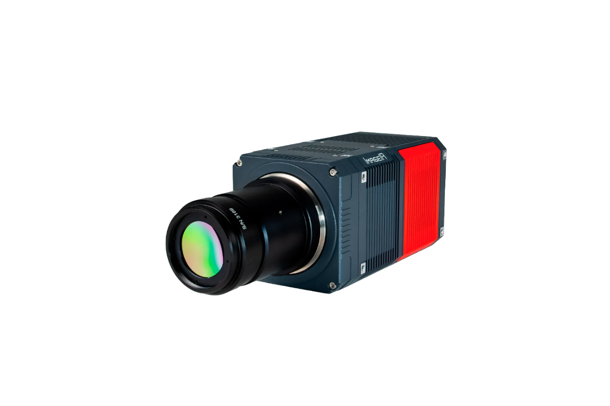 InfraTec ImageIR 6300 camera side view with mounted objective lens