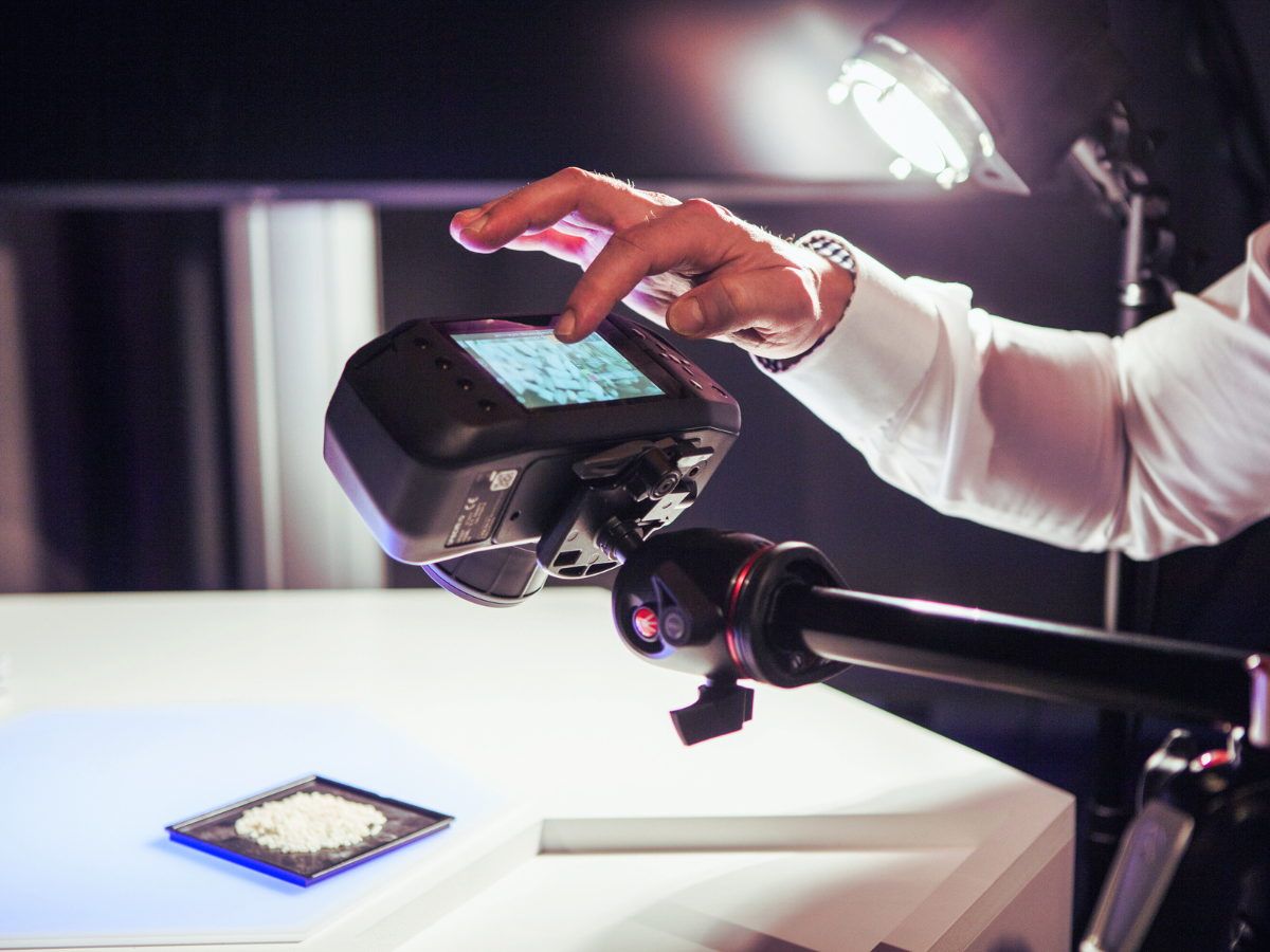 User acquiring data with Specim IQ camera